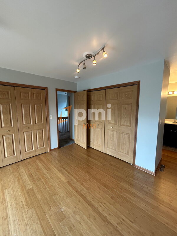 Building Photo - 162 Mallard Pointe Dr
