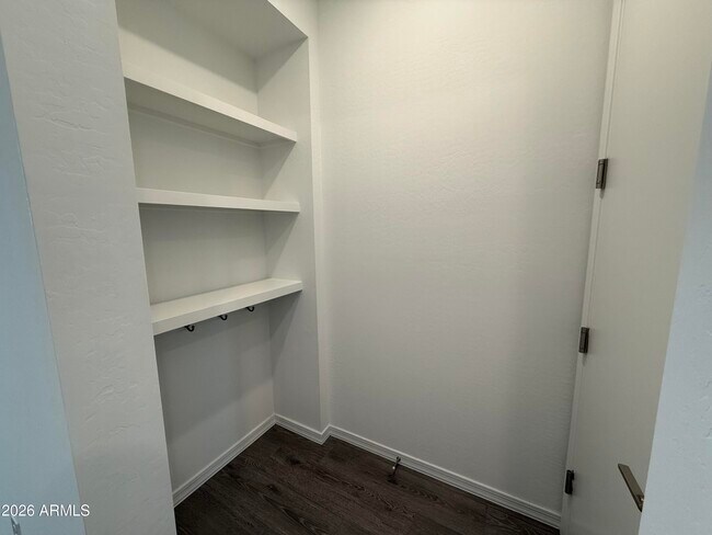 Building Photo - 4248 Brenley Dr