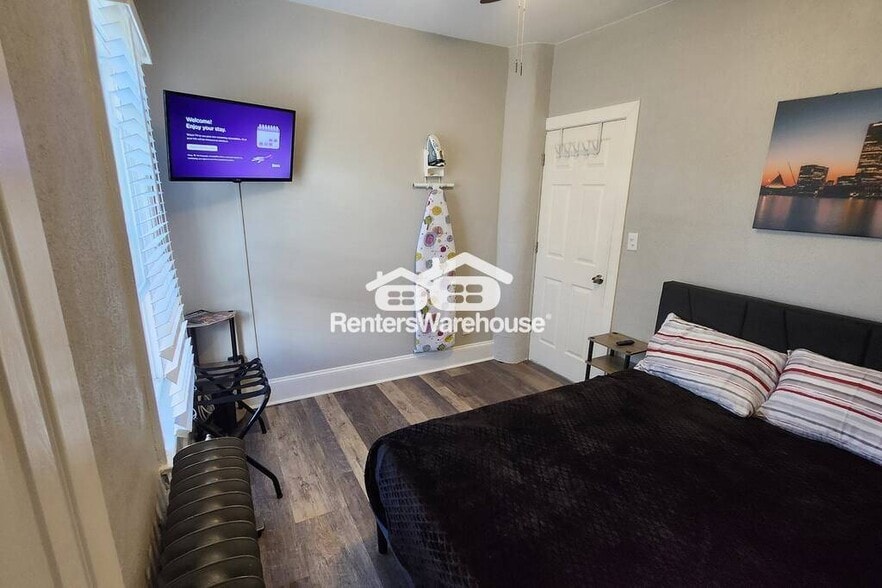 Building Photo - 2867 N Fratney St