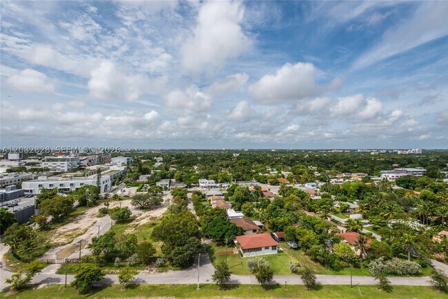 Building Photo - 4250 Biscayne Blvd