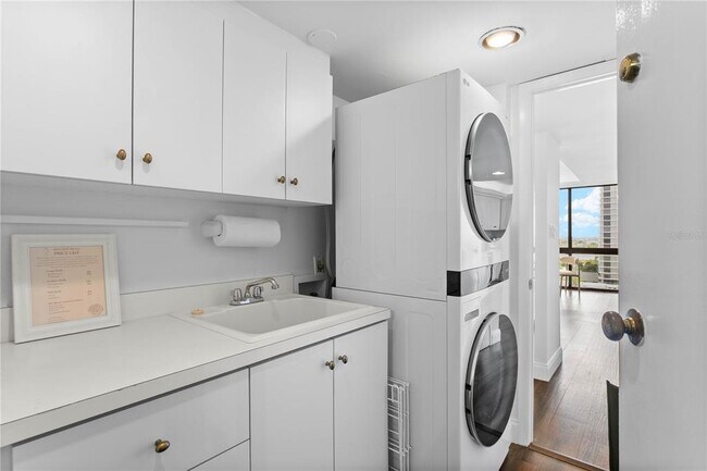 Building Photo - 3301 Bayshore Blvd