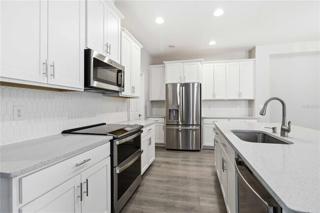 Building Photo - 5918 Fiore Dr