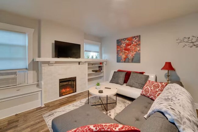 Primary Photo - TheSuiteOne @ The Garland Suites (Furnished)