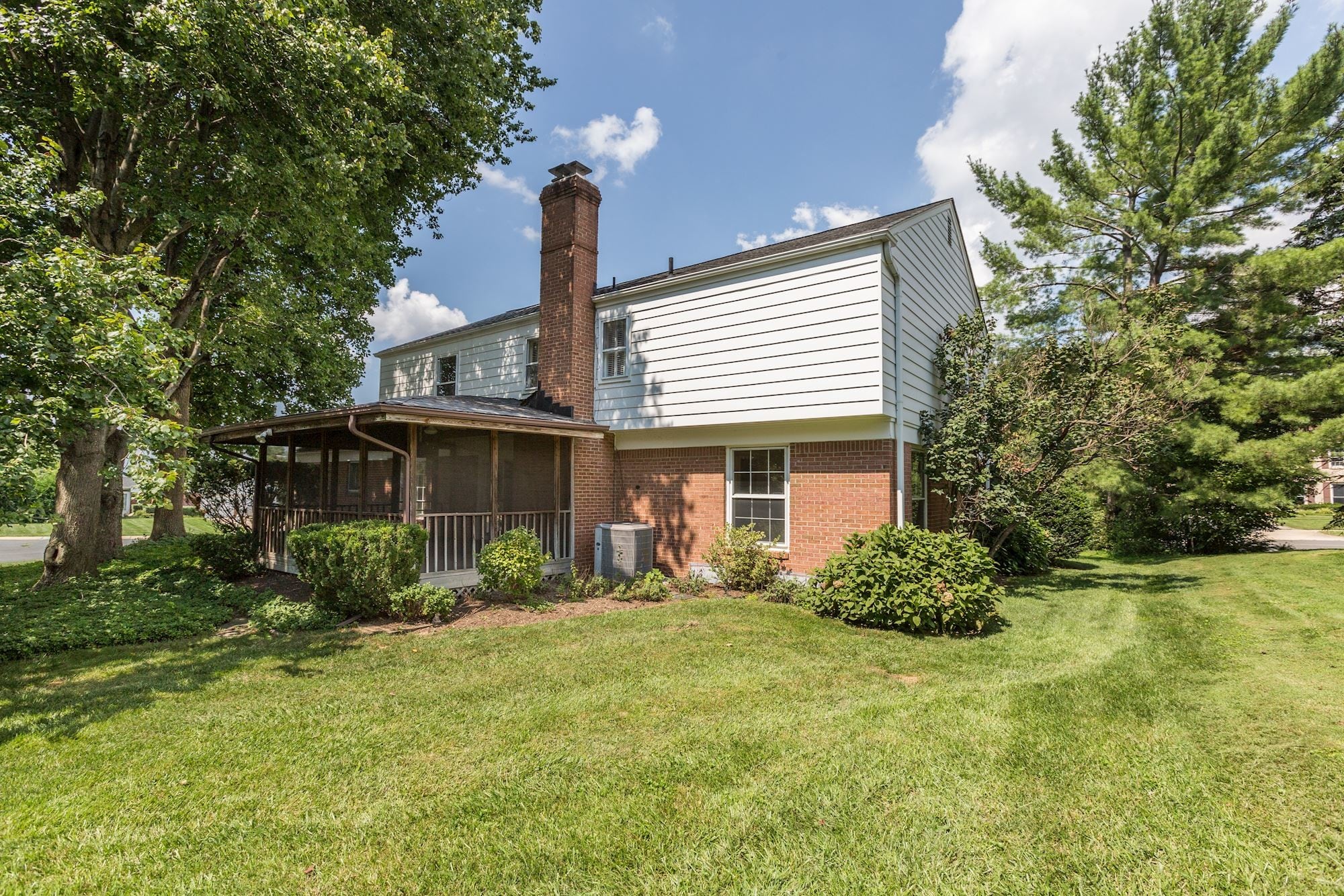 Building Photo - 8804 Falls Chapel Way