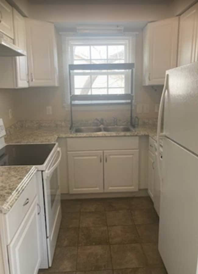 Building Photo - 3485 Arvin Dr