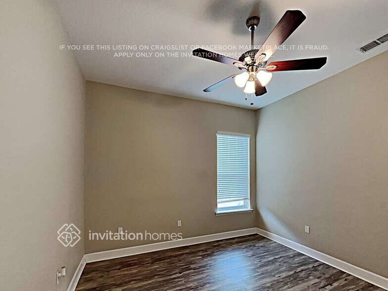 Building Photo - 6895 Bushnell Dr