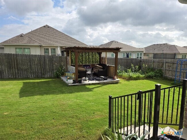 Building Photo - 2024 Zabcikville Dr