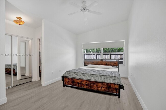 Building Photo - 4161 Sapphire Terrace