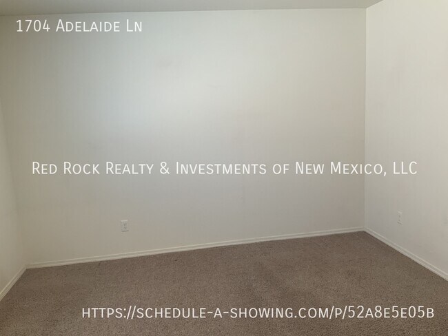 Building Photo - 1704 Adelaide Ln