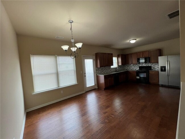 Building Photo - 3220 Blue Springs Trace