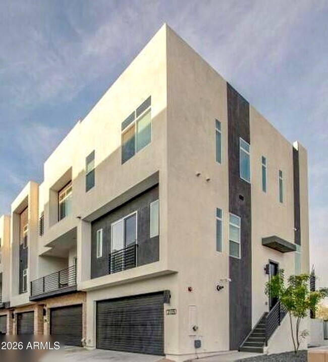 Building Photo - 3105 N 71st St