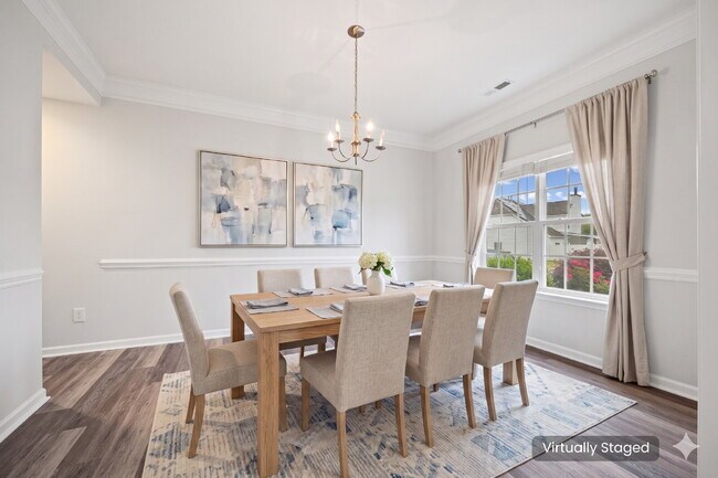 Building Photo - 4 bed/2.5 bath in Matthews - 1st Month's Rent only $1000!