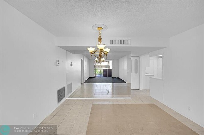 Building Photo - 777 S Federal Hwy