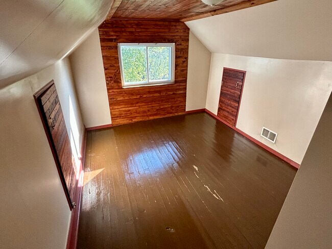 Building Photo - 248 N Central Ave