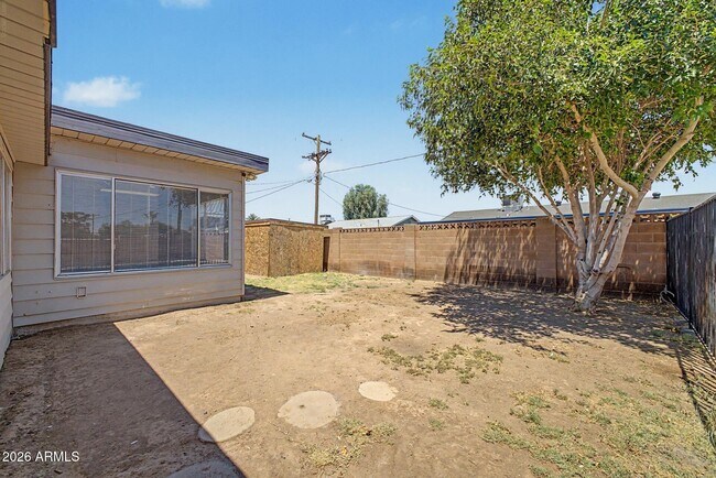 Building Photo - 6536 W Turney Ave