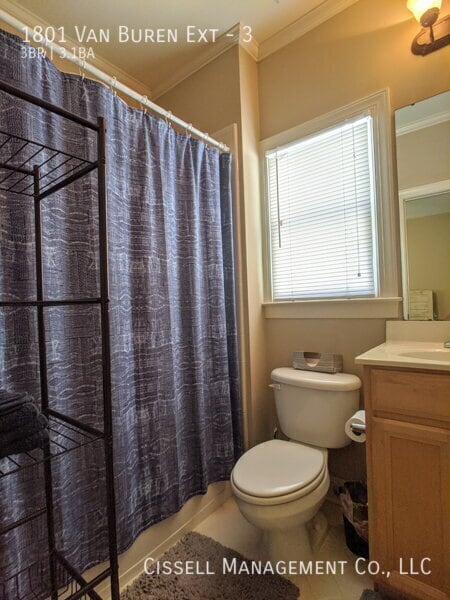 Building Photo - 1801 Van Buren Ext