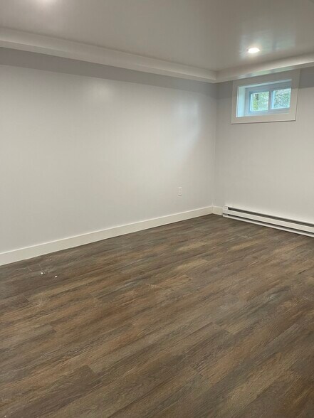 Building Photo - 76 Lexington St