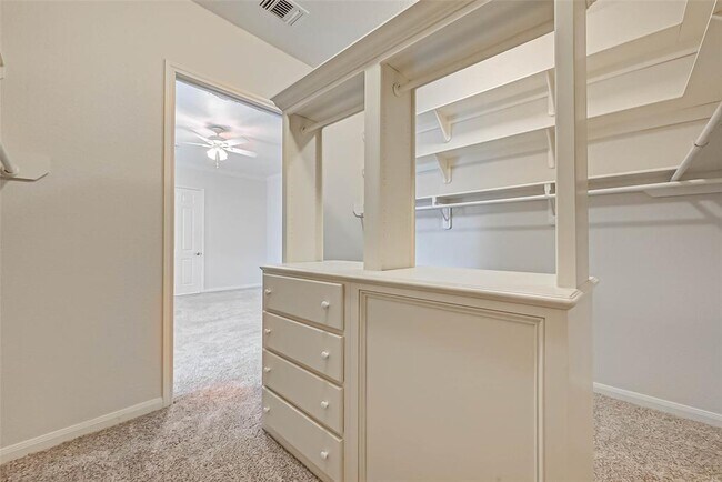 Building Photo - 11434 Elizabeth Brook Dr