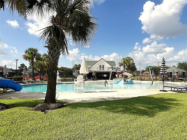 Building Photo - 10634 Lyndon Meadows Dr