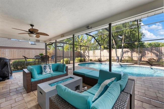 Building Photo - 6552 Waterford Cir