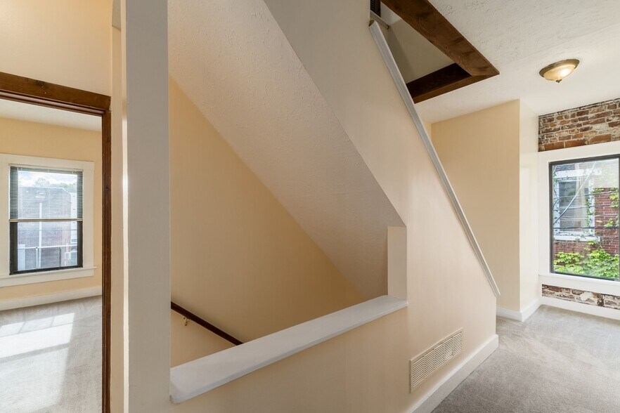 Building Photo - 277 S Champion Ave