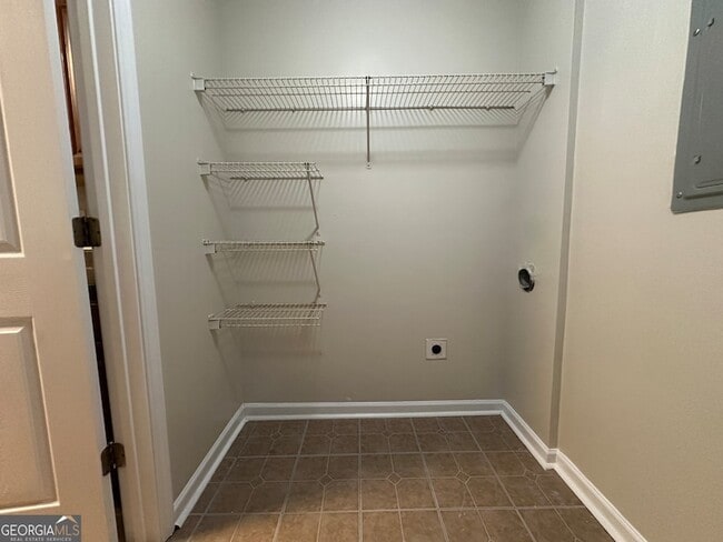 Building Photo - 13202 Fairington Ridge Cir