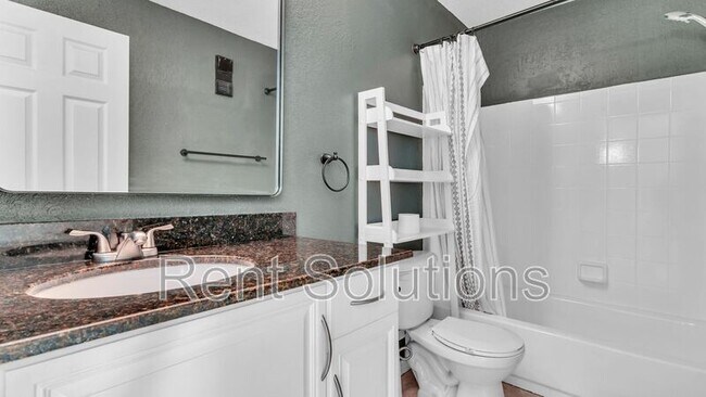 Building Photo - 3275 Haviland Ct