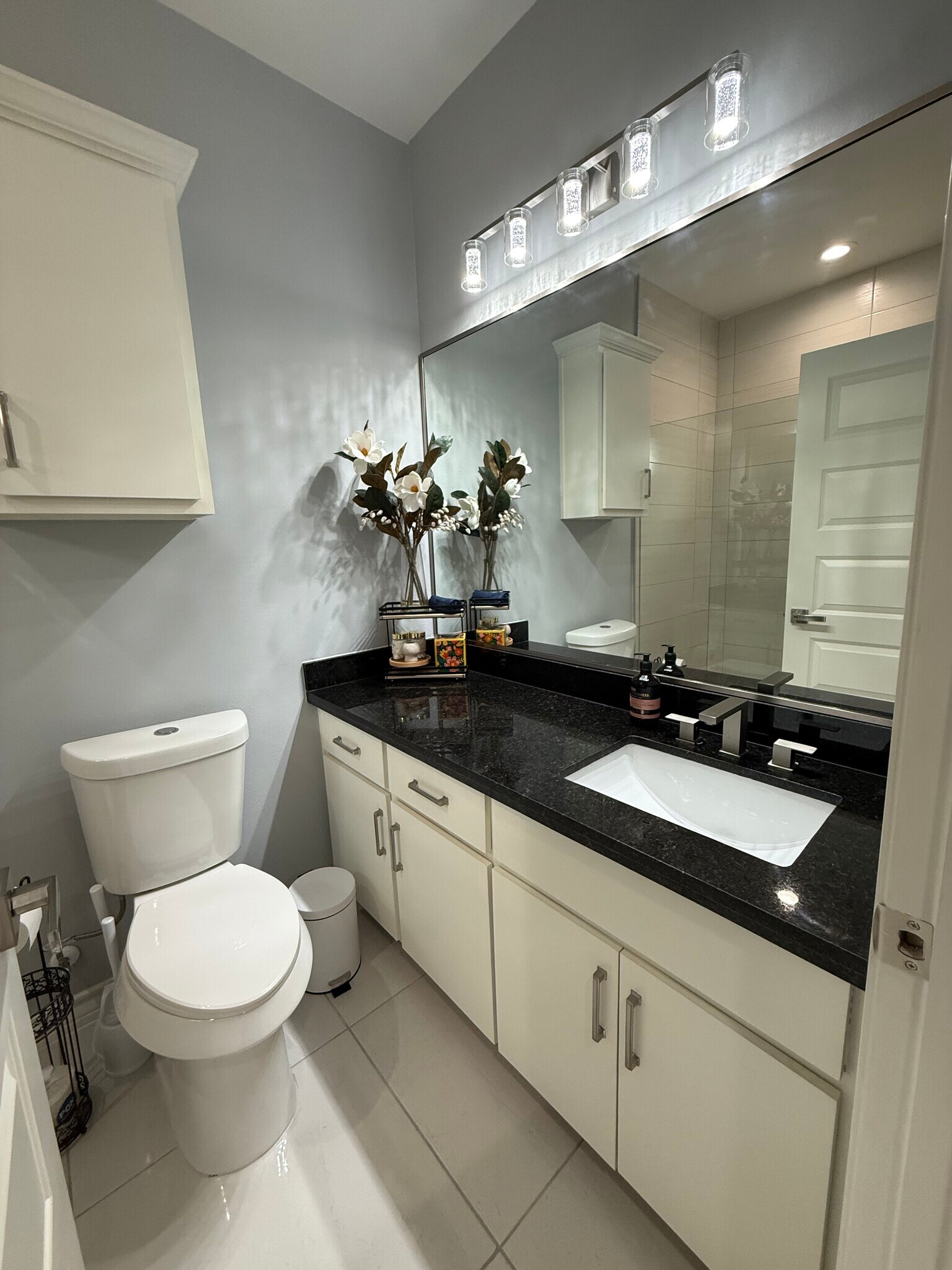 Building Photo - 2417 Indian Creek Ave