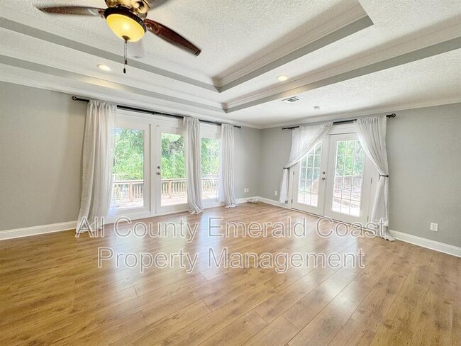 Building Photo - 847 Kell Aire Dr