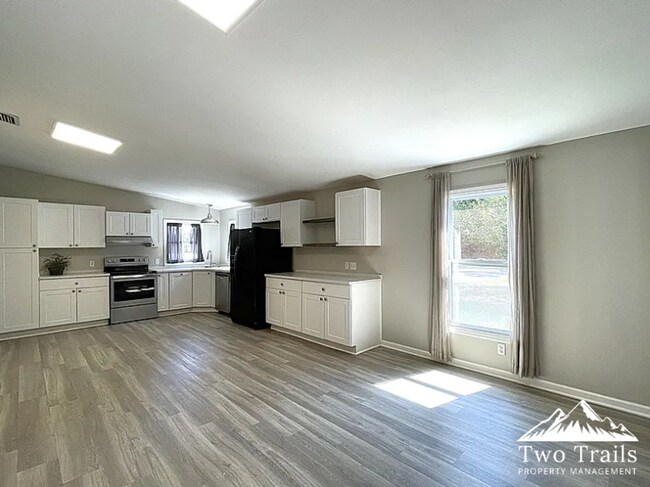 Building Photo - CHARMING 3 BED/2 BATH IN FLETCHER