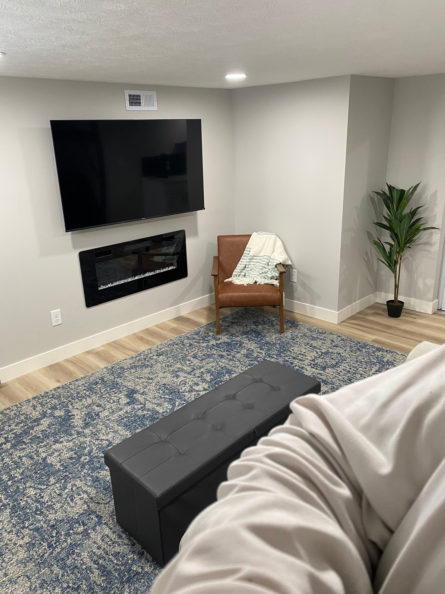 Building Photo - 2103 13th Ave