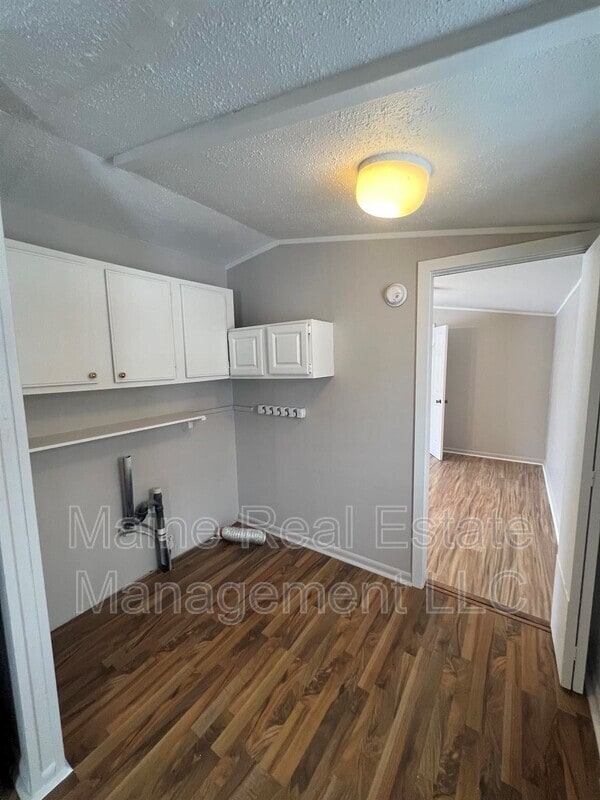 Building Photo - 9 Pheasant Hill Trailer Park