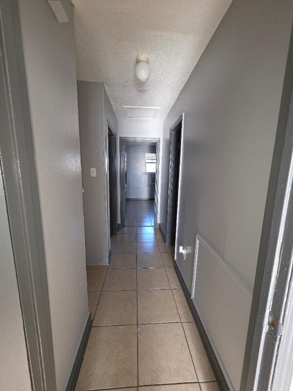 Building Photo - 7843 Sail St