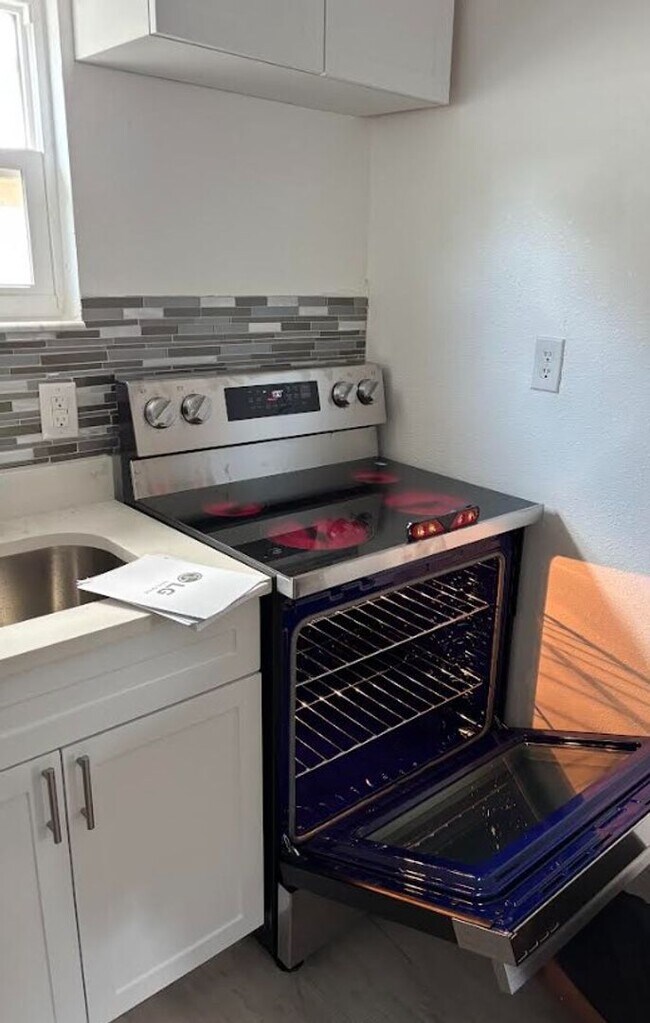 Building Photo - Charming and fully renovated 1-bedroom, 1-bath ADU for Lease!! Landscaping/Utilities Included