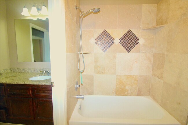 Building Photo - 4415 Crimson Ct