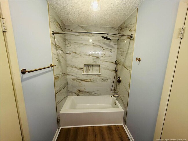 Building Photo - 129 Deerfield Dr