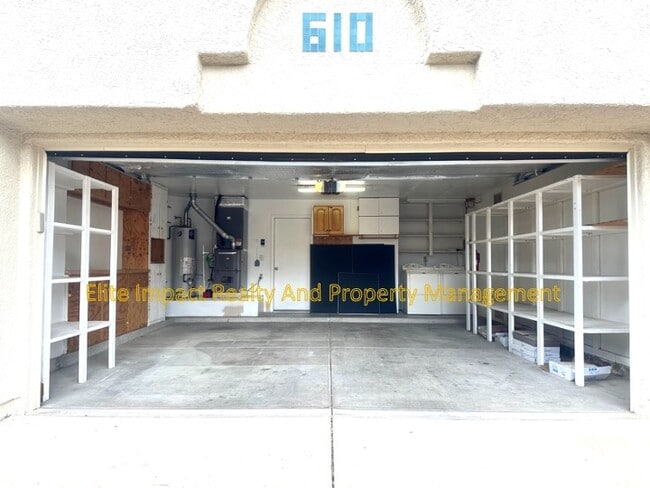 Building Photo - 610 W Kidd Pl