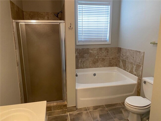 Building Photo - 2169 Berryhill Cir SE