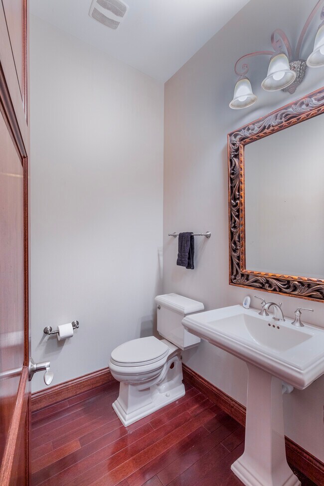 Building Photo - 1991 Chesterfield Ridge Cir