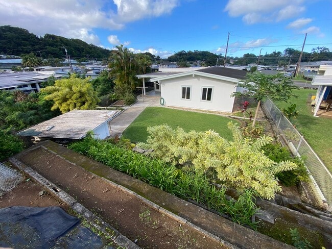 Building Photo - 3 Bedroom, 1.5 Baths