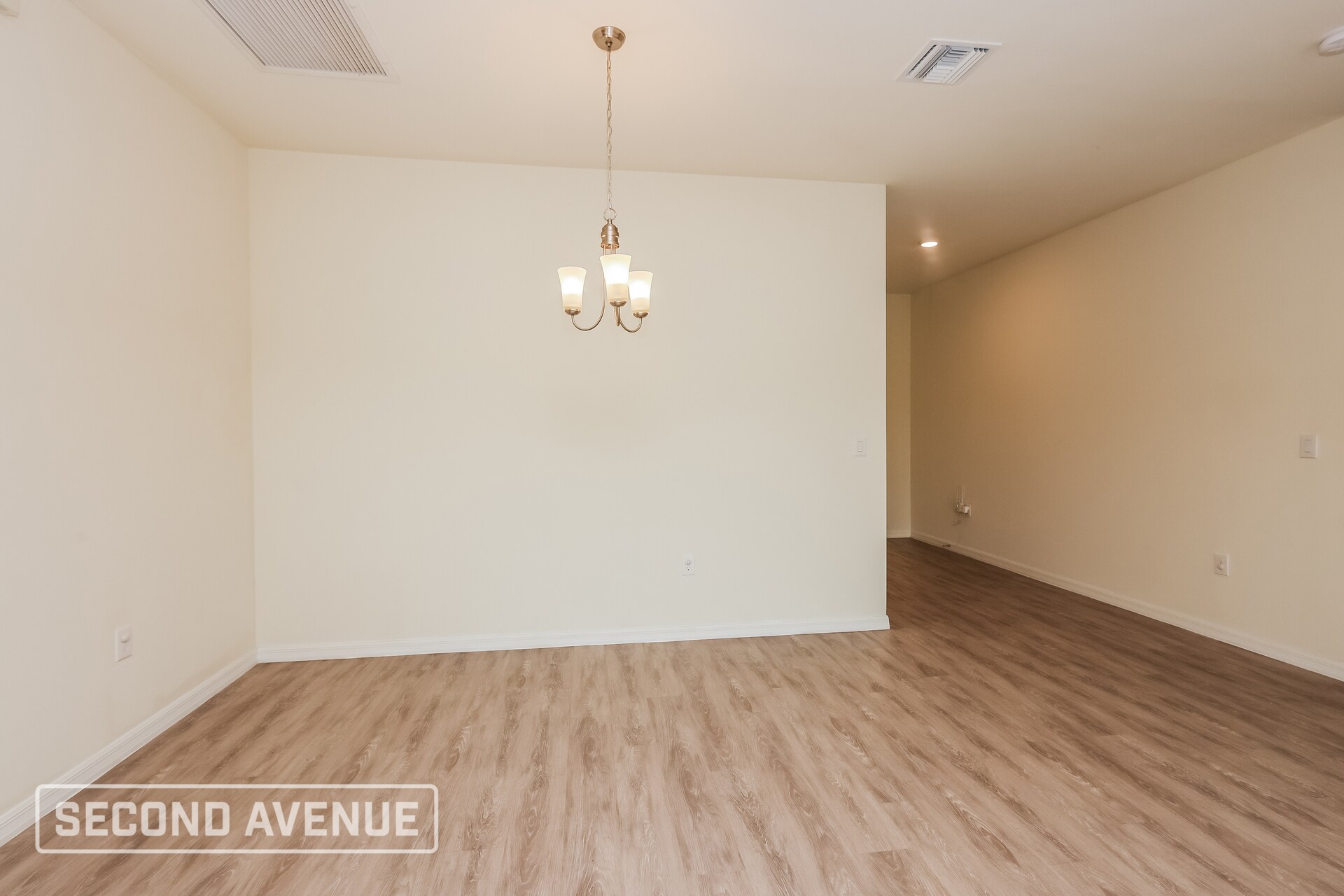 Building Photo - 1122 NE 39th Terrace