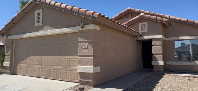 Primary Photo - 1086 E Santa Cruz Ln