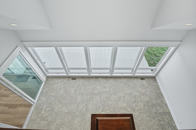 Building Photo - 1183 2nd St