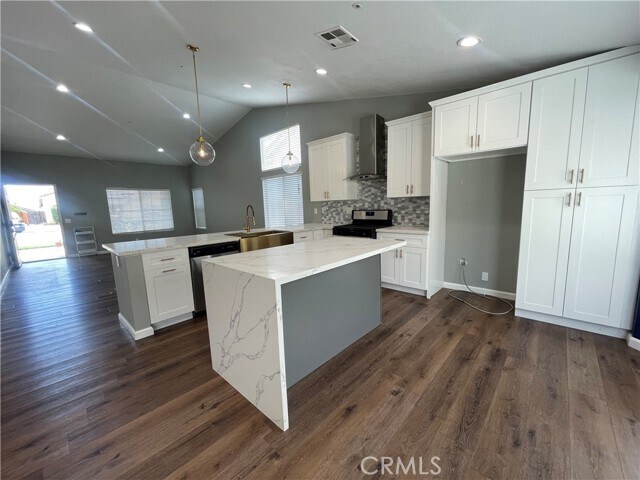 Building Photo - 27808 Pebble Ct