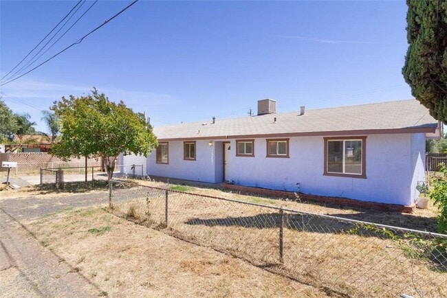 Building Photo - 1257 Rosekrans Dr