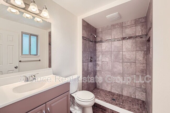 Building Photo - 4653 S Cole St