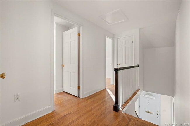 Building Photo - 87 Sylvan Rd