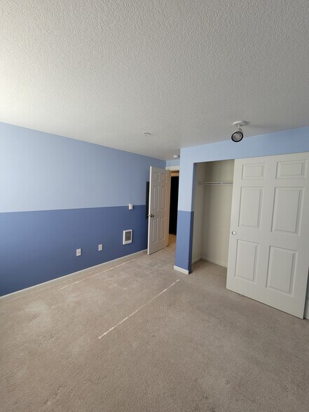 Building Photo - 780 NW 185th Ave