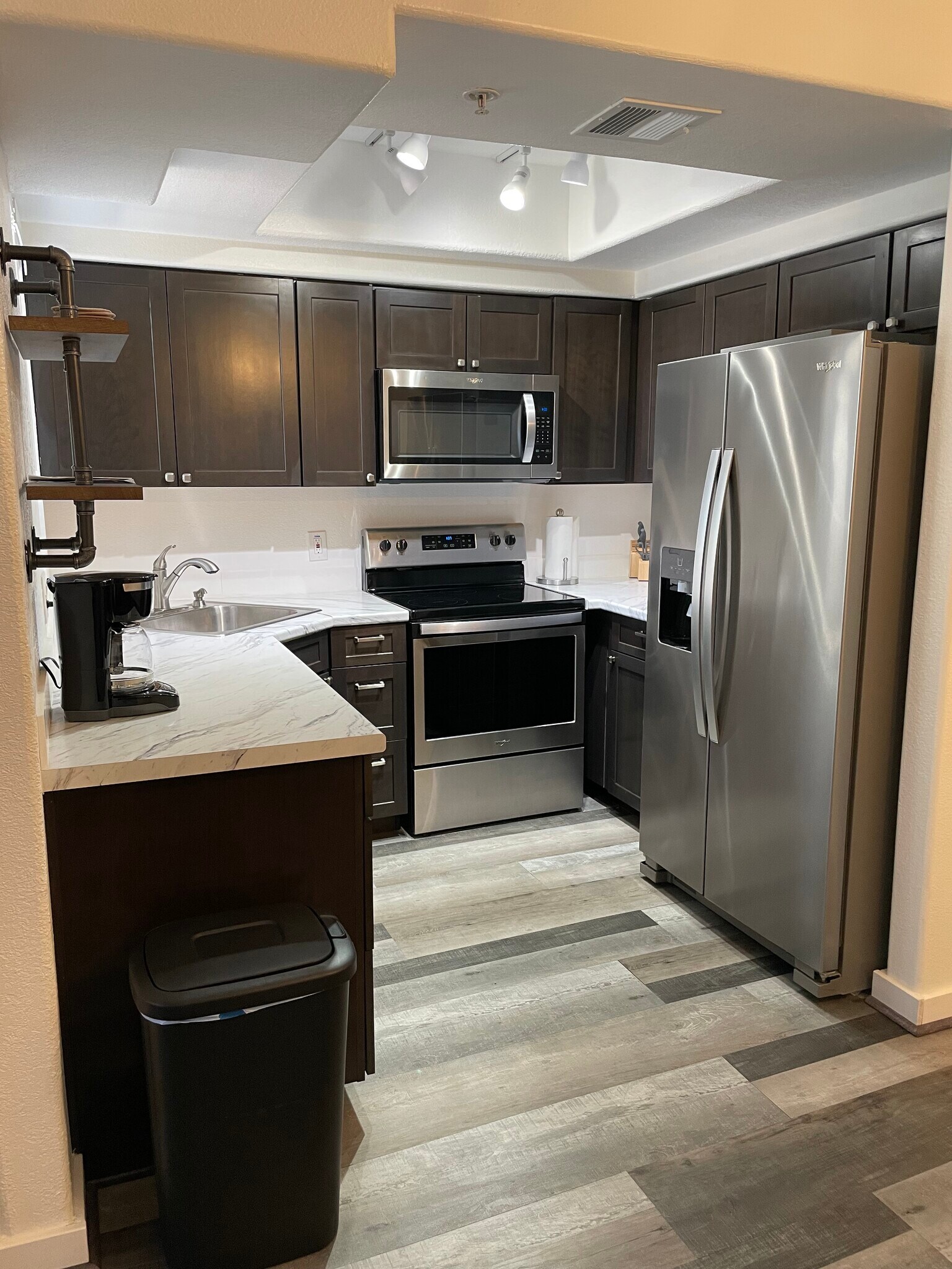 Building Photo - 1825 W Ray Rd