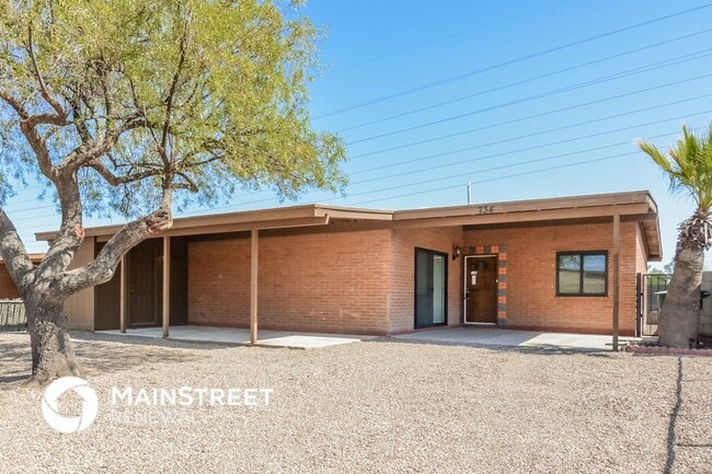 Building Photo - 734 W Holladay Dr